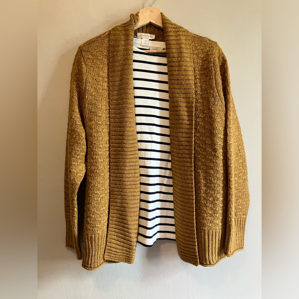 Gold Christopher & Banks sweater Sz XL